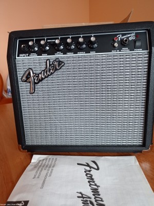 Усилвател(кубе) за китара FENDER FRONTMAN 15G