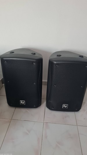 Electro-Voice ZX3 speakers