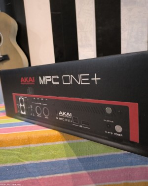AKAI Professional MPC One+ Standalone sampler