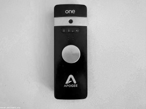 Apogee One - изключително качествен аудио интерфейс.