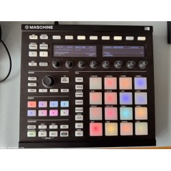 NI Maschine MK2 + чанта Fusion