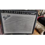 Fender Performer 1000