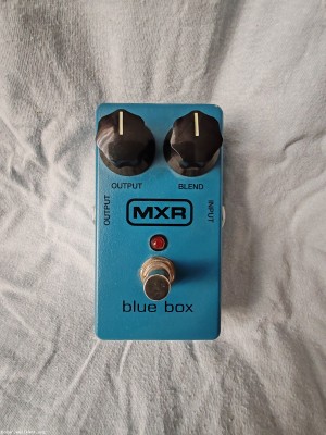 MXR Blue Box M103 (octave fuzz ефект)