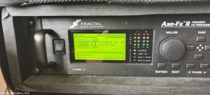 Fractal Axe-Fx II Mark II + 2U rack case