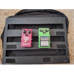 Maxon overdrive, analog delay, pedalboard