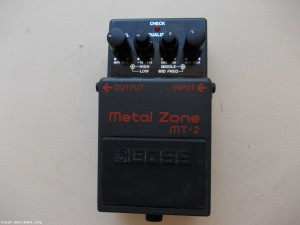 BOSS Metal Zone MT-2