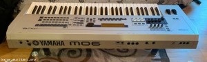 Синтезатор Yamaha MO6