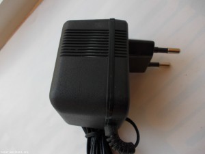 Токоизправител 9V 500mA за камиончета