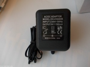 Токоизправител 9V 500mA за камиончета