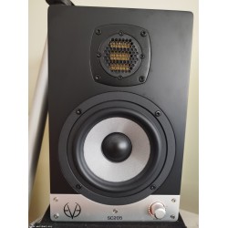 Eve audio SC 205