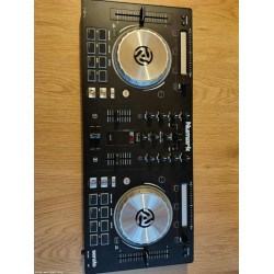 Диджей контролер-Numark Mixtrack Pro 3