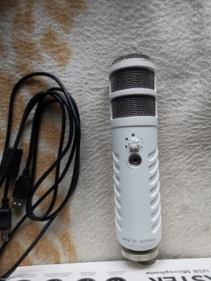 Rode podcaster studio microphone