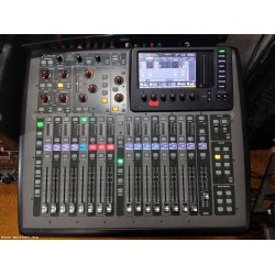 Behringer X32 Compact - Дигитален миксер