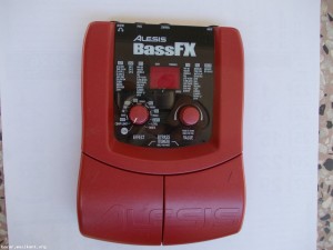 ALESIS BASS FX